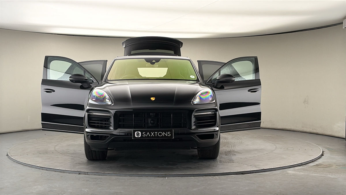More views of Porsche Cayenne