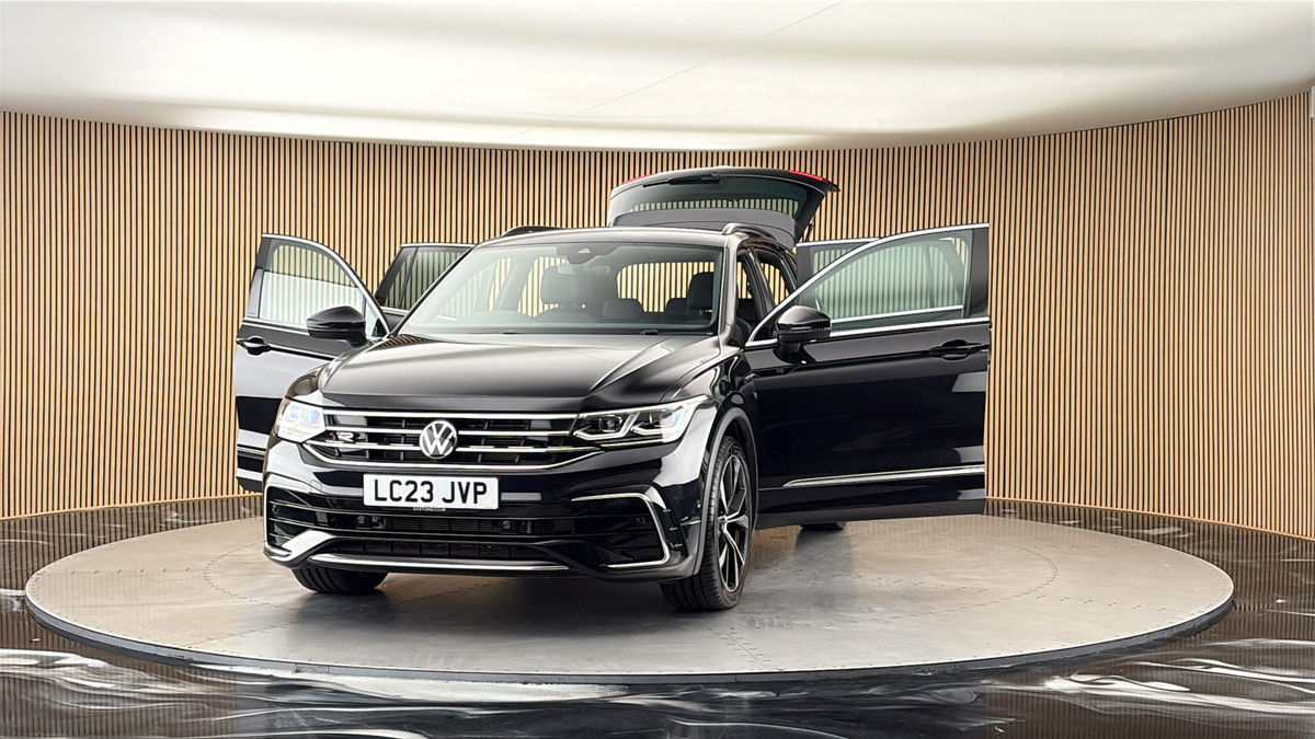 More views of Volkswagen Tiguan