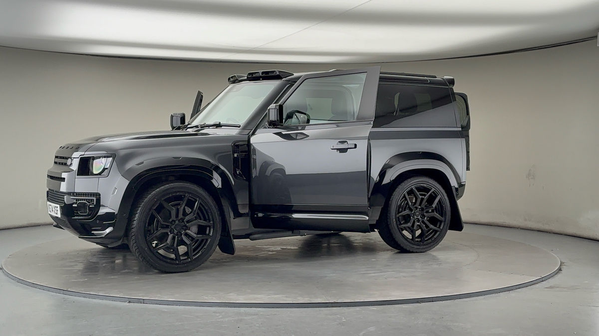 More views of Land Rover Defender 90