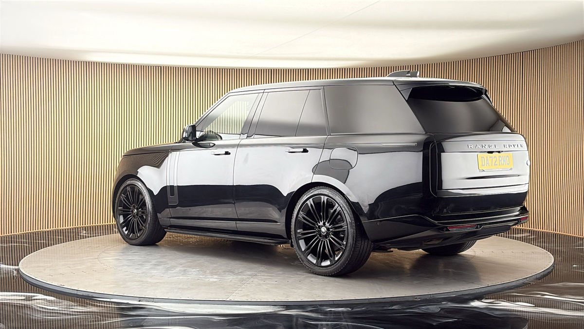More views of Land Rover Range Rover