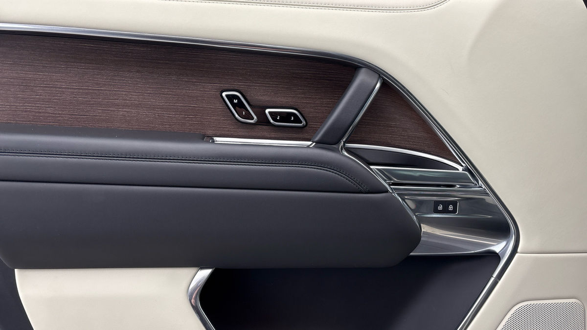 Land Rover Range Rover Image 19