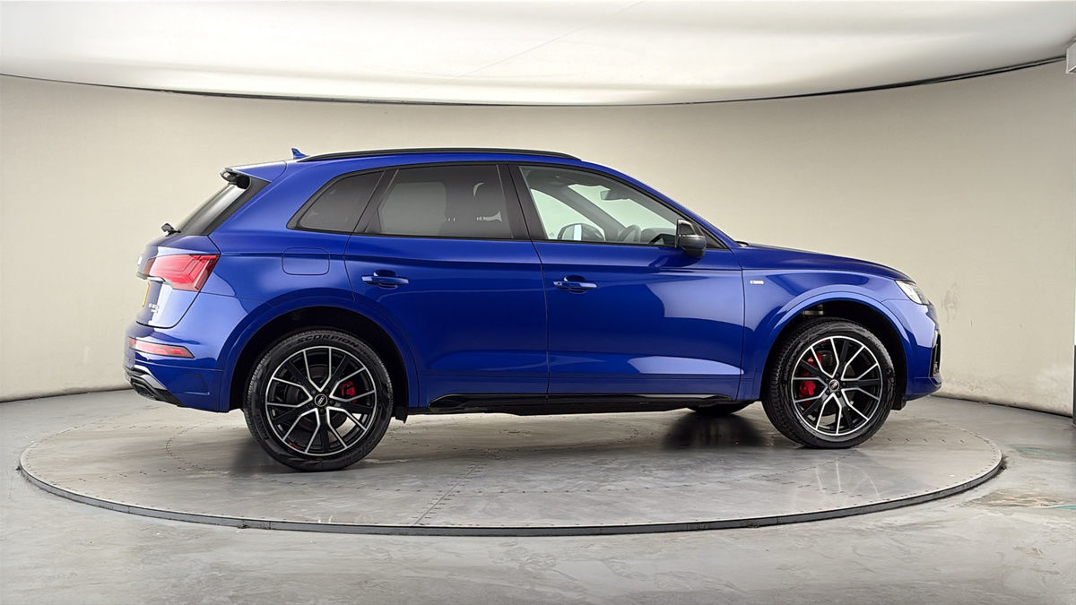 More views of Audi Q5