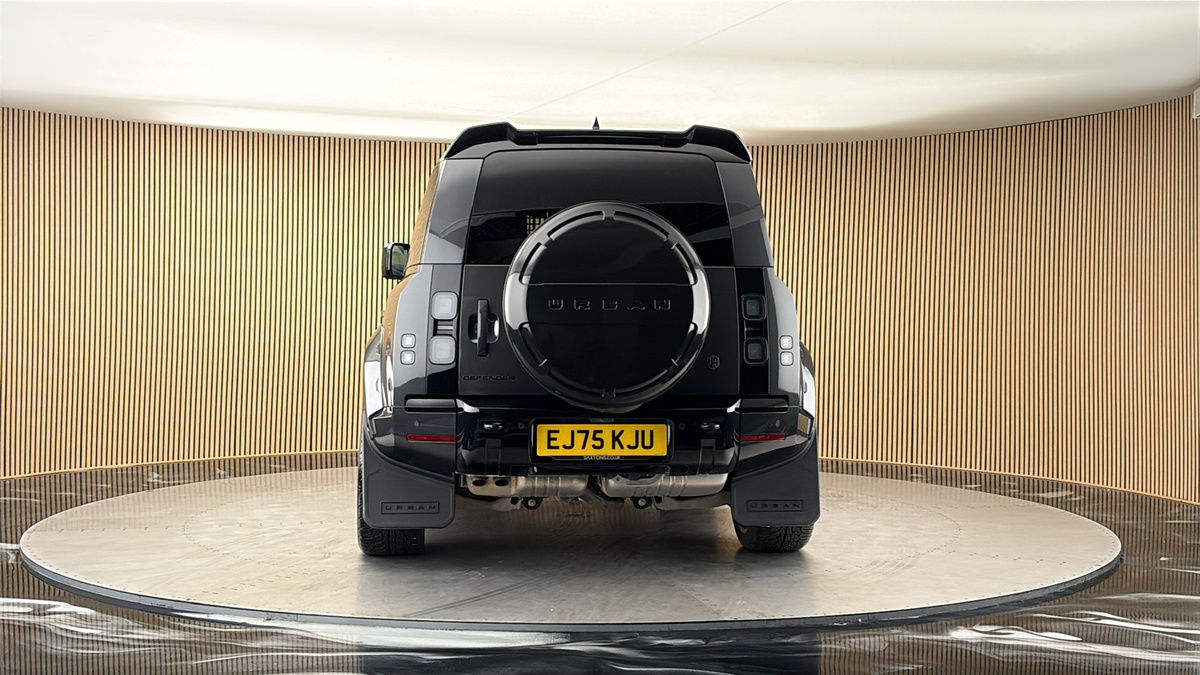 More views of Land Rover Defender 90