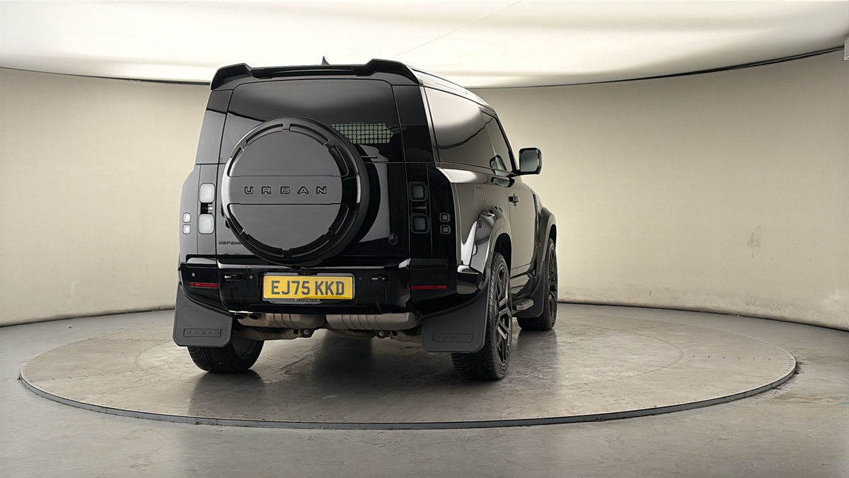 More views of Land Rover Defender 90