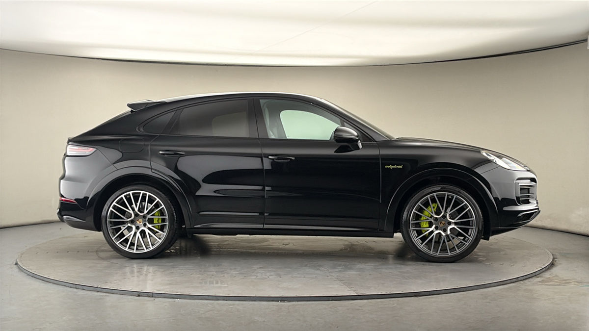 More views of Porsche Cayenne