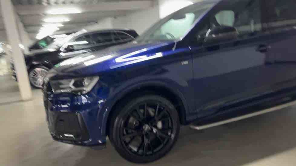 More views of Audi Q7