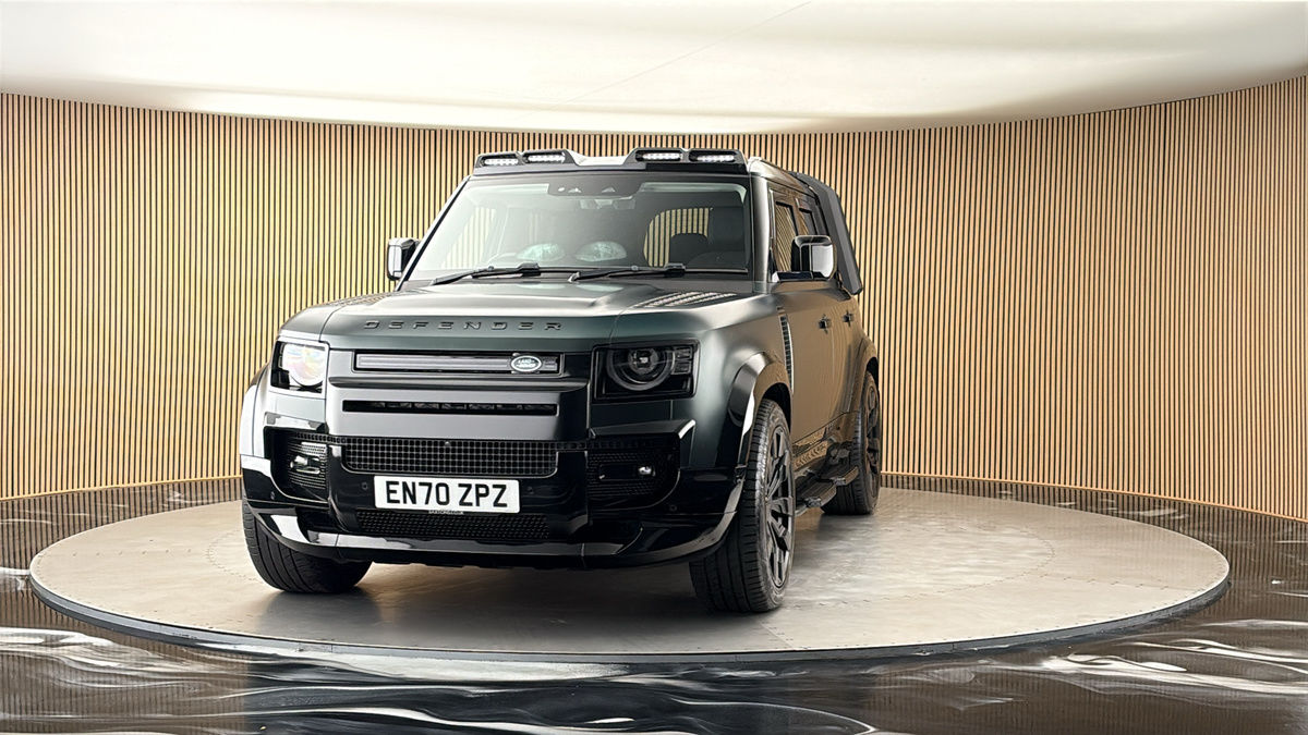 More views of Land Rover Defender 110