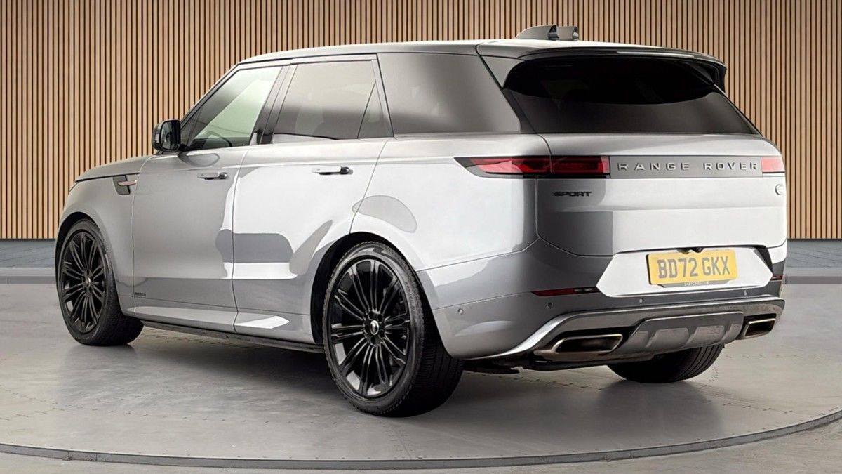 Land Rover Range Rover Sport Image 2
