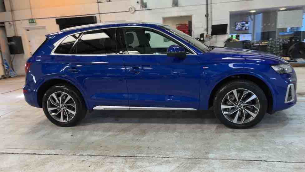 More views of Audi Q5