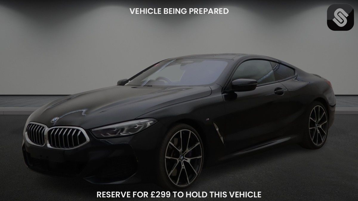 BMW 8 Series Image 2