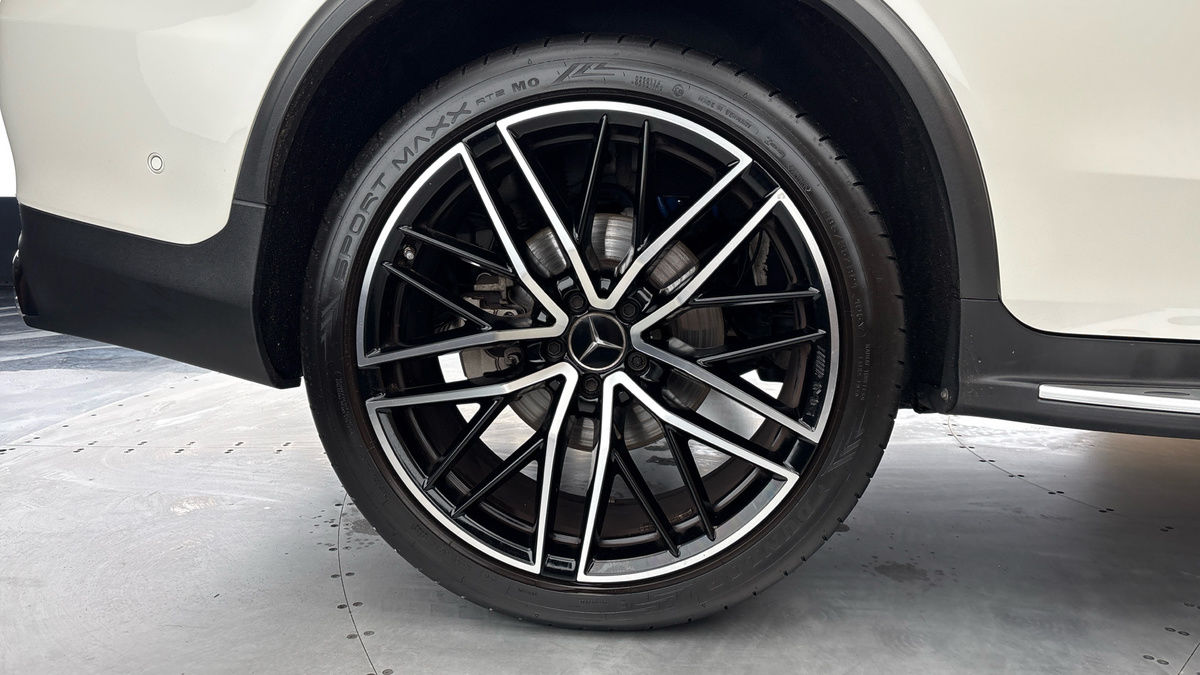 Mercedes-Benz GLC Image 10