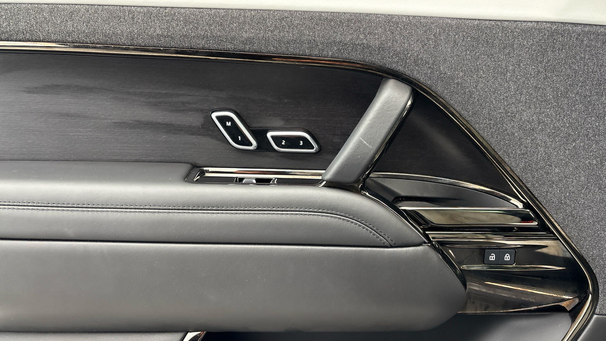 Land Rover Range Rover Sport Image 19