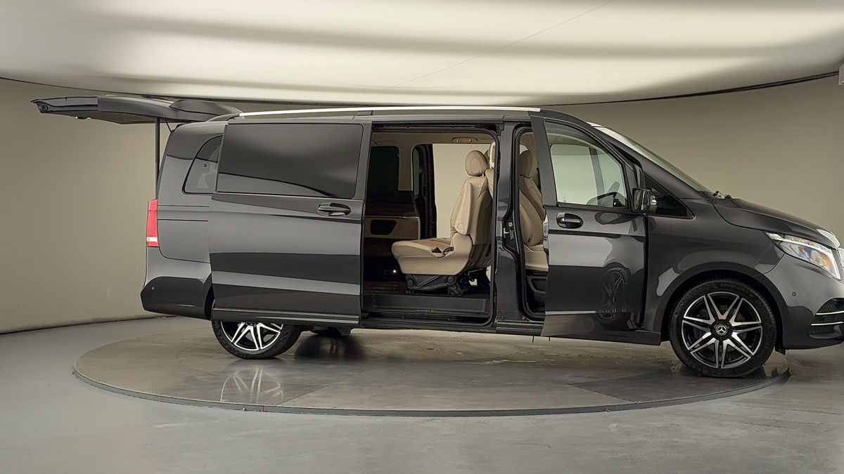 More views of Mercedes-Benz V Class