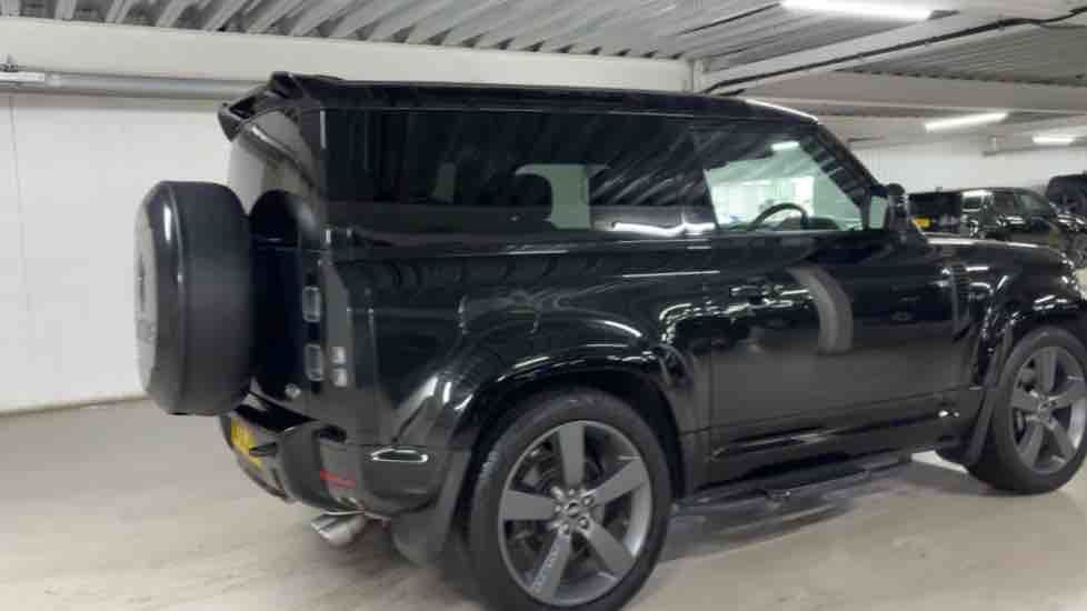 More views of Land Rover Defender 90