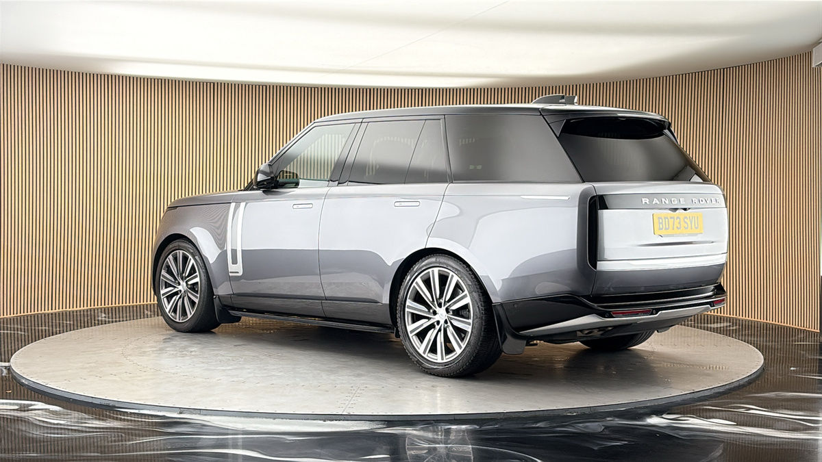 More views of Land Rover Range Rover