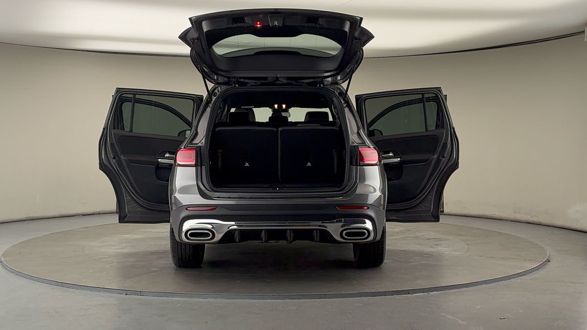 More views of Mercedes-Benz GLB