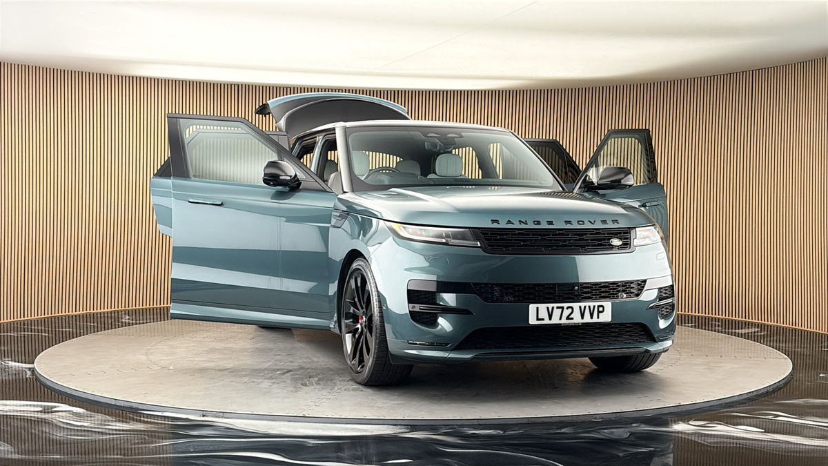 More views of Land Rover Range Rover Sport