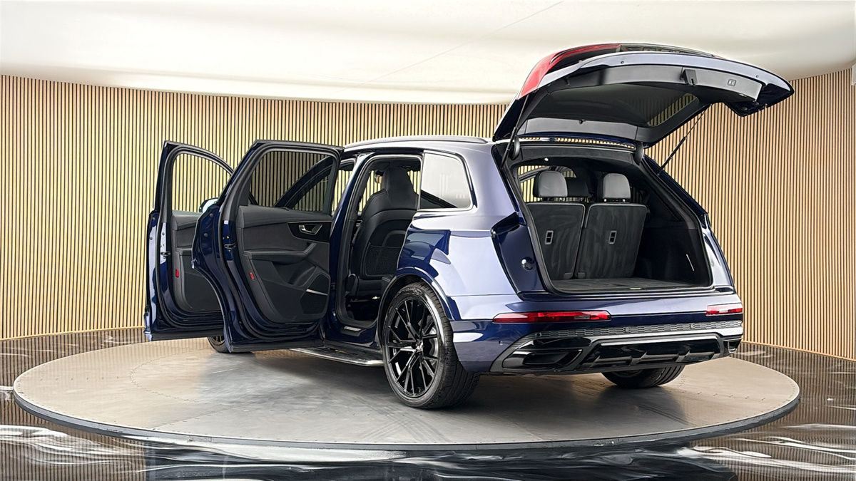 Audi Q7 Image 23