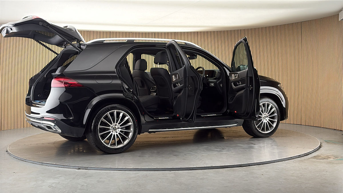 More views of Mercedes-Benz GLE