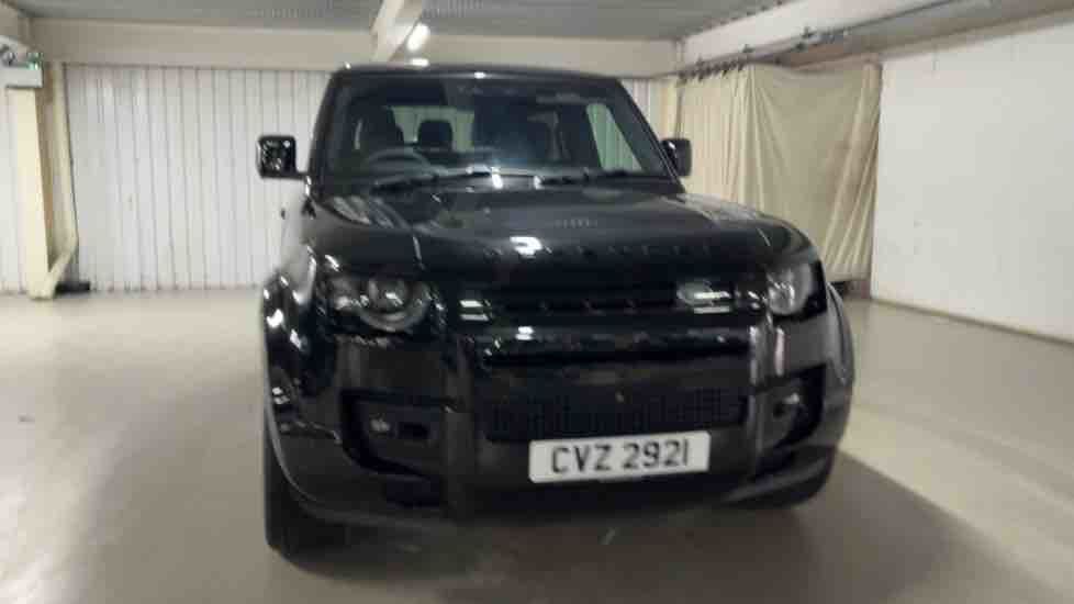 More views of Land Rover Defender 90