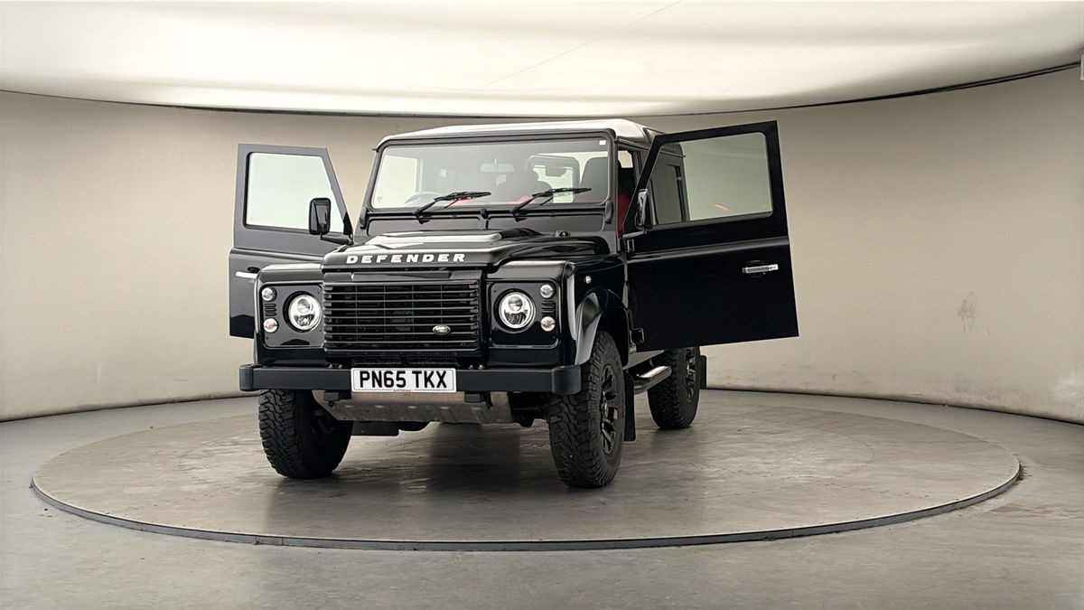 More views of Land Rover Defender 90