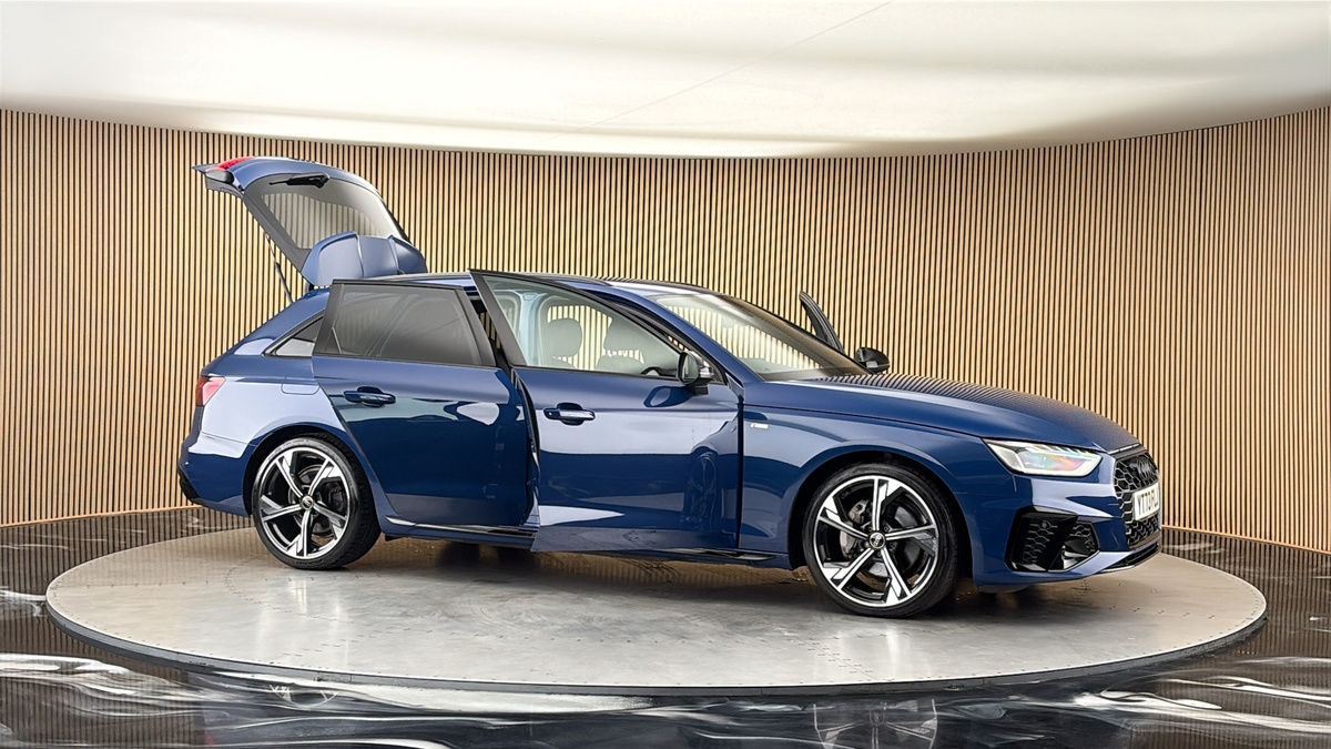 More views of Audi A4 Avant