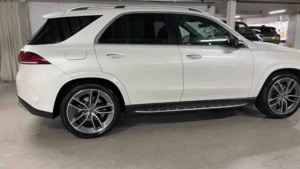 More views of Mercedes-Benz GLE