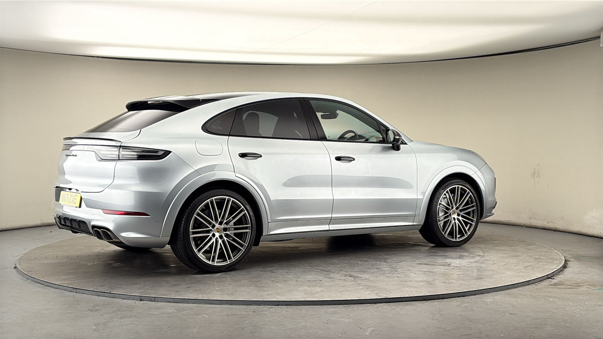 More views of Porsche Cayenne