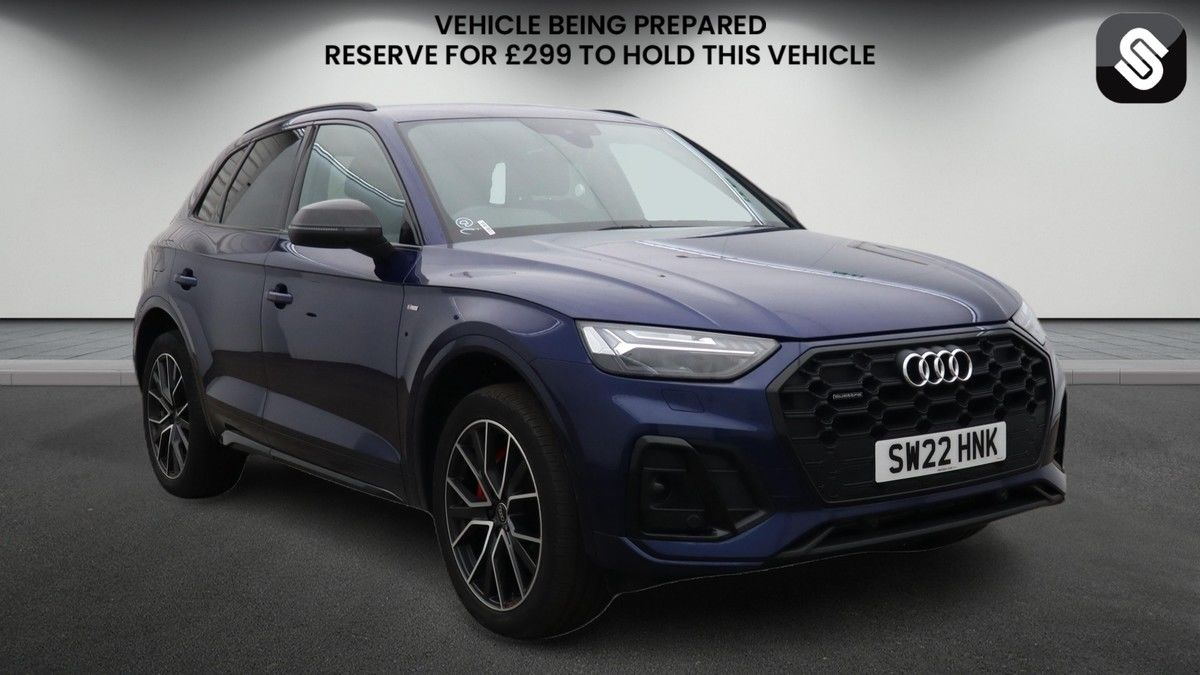Audi Q5 Sticky Header Image