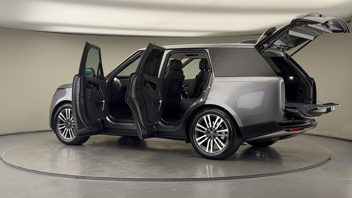 More views of Land Rover Range Rover