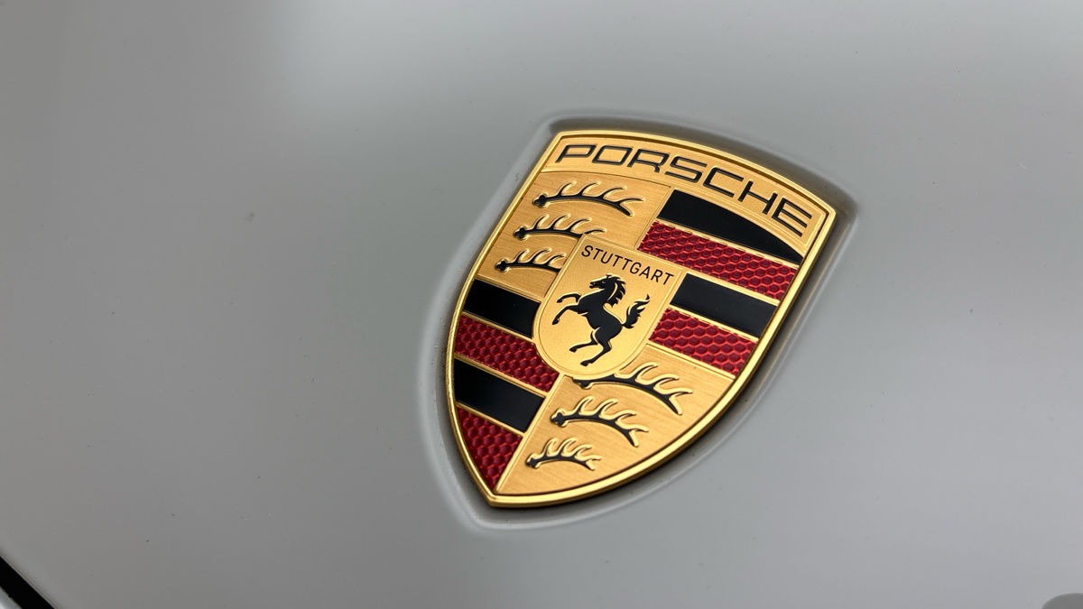 Porsche Cayenne Image 24