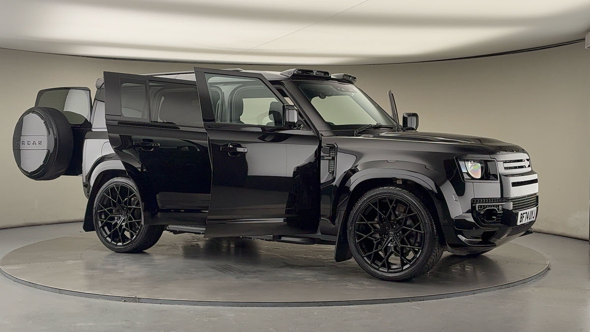 More views of Land Rover Defender 110