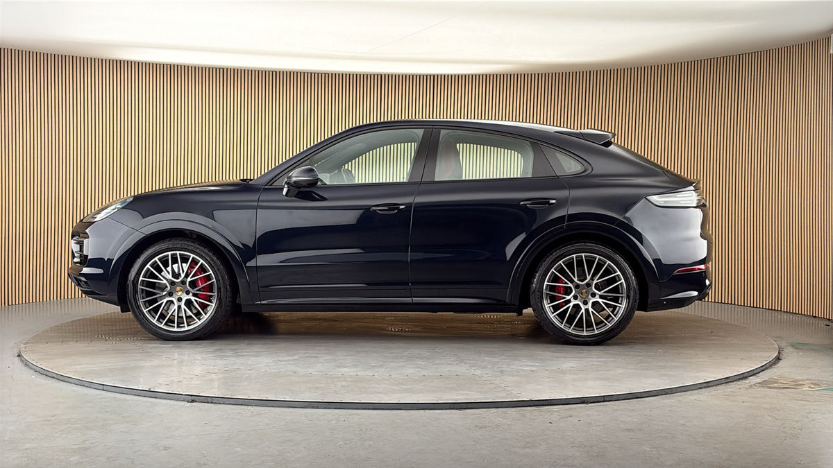 Porsche Cayenne Image 15