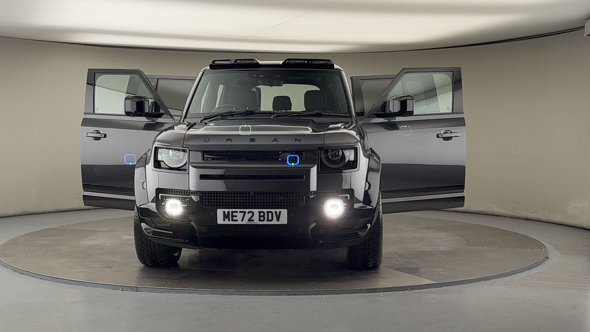 More views of Land Rover Defender 110