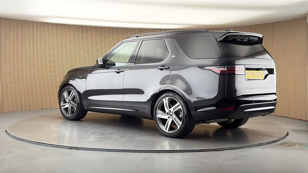 More views of Land Rover Discovery