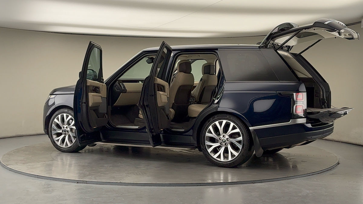 More views of Land Rover Range Rover