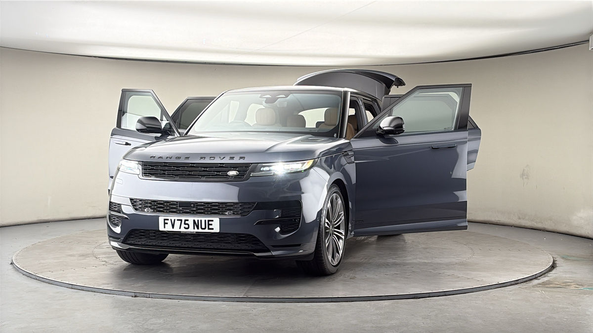 More views of Land Rover Range Rover Sport