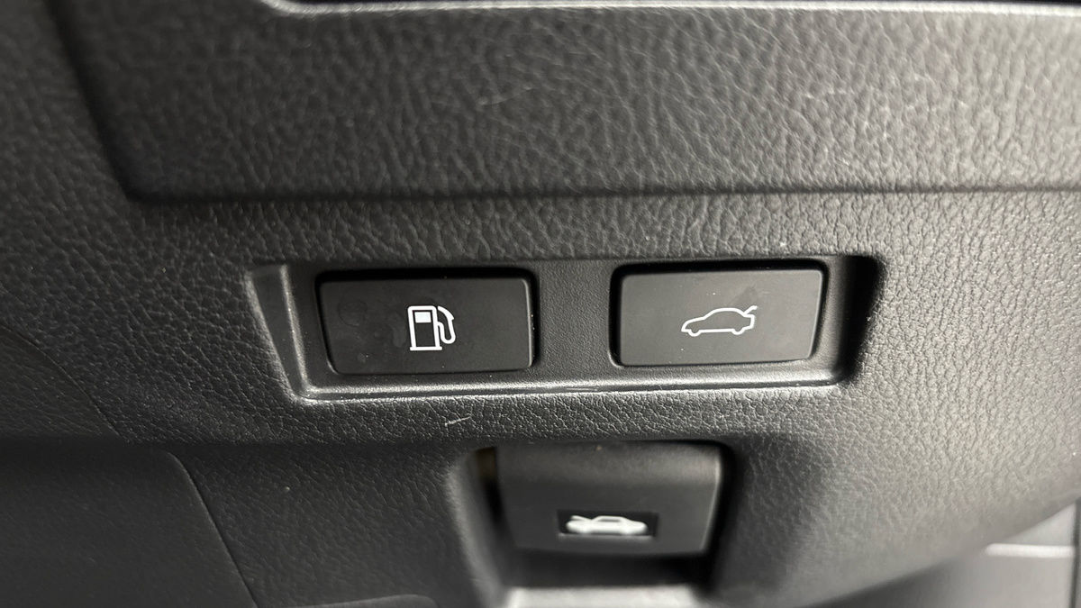 Lexus ES Image 33
