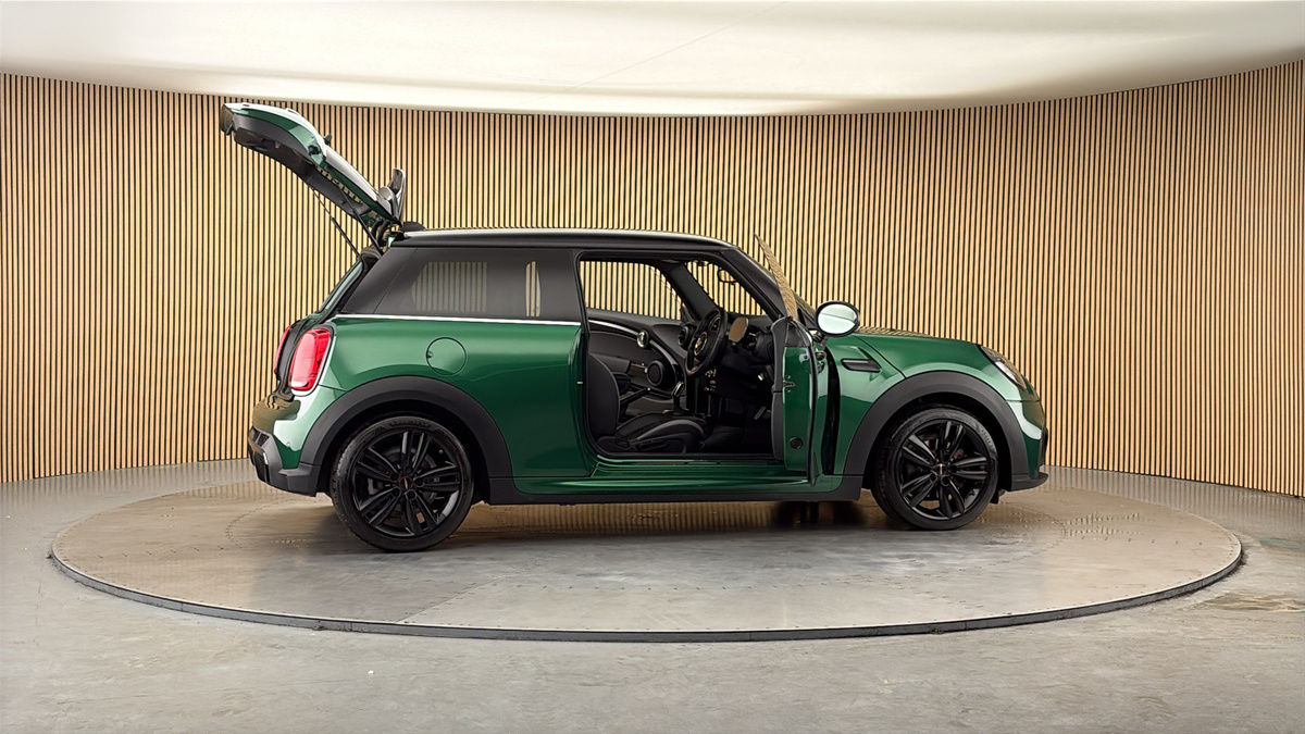 More views of MINI Hatch