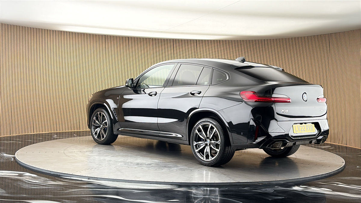 More views of BMW X4
