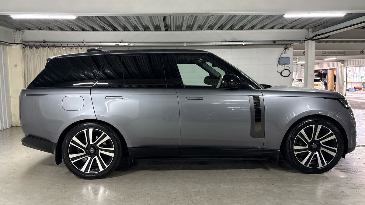 Land Rover Range Rover Image 16