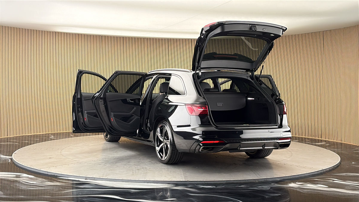 More views of Audi A4 Avant