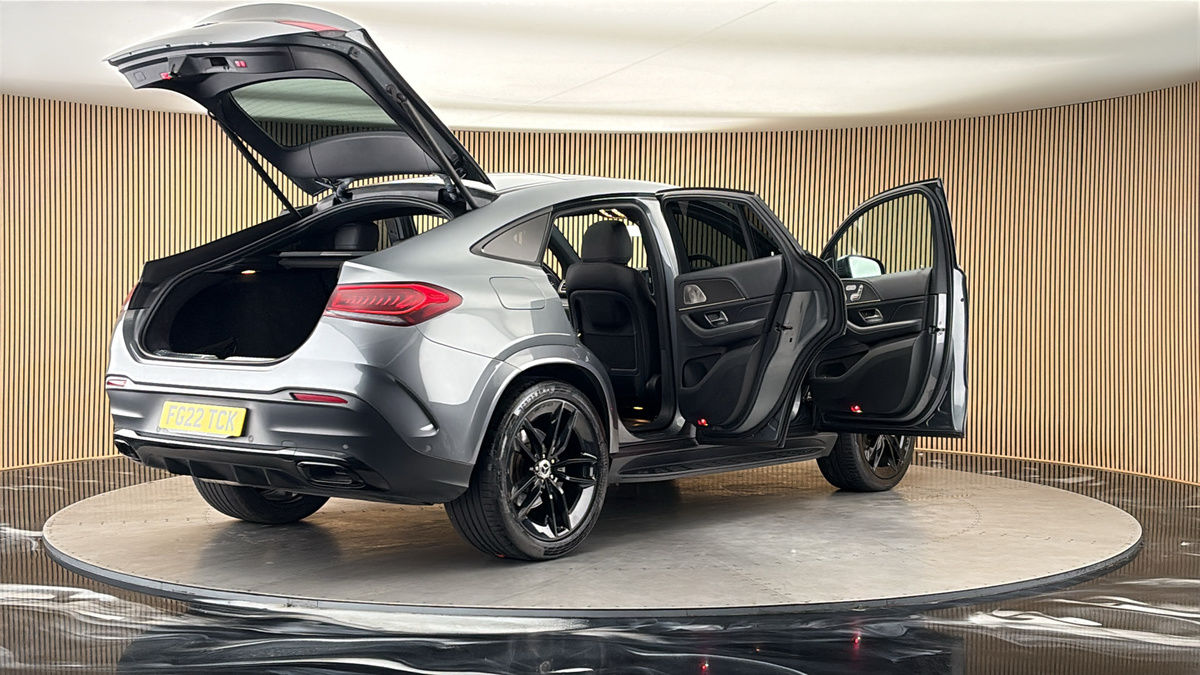 More views of Mercedes-Benz GLE
