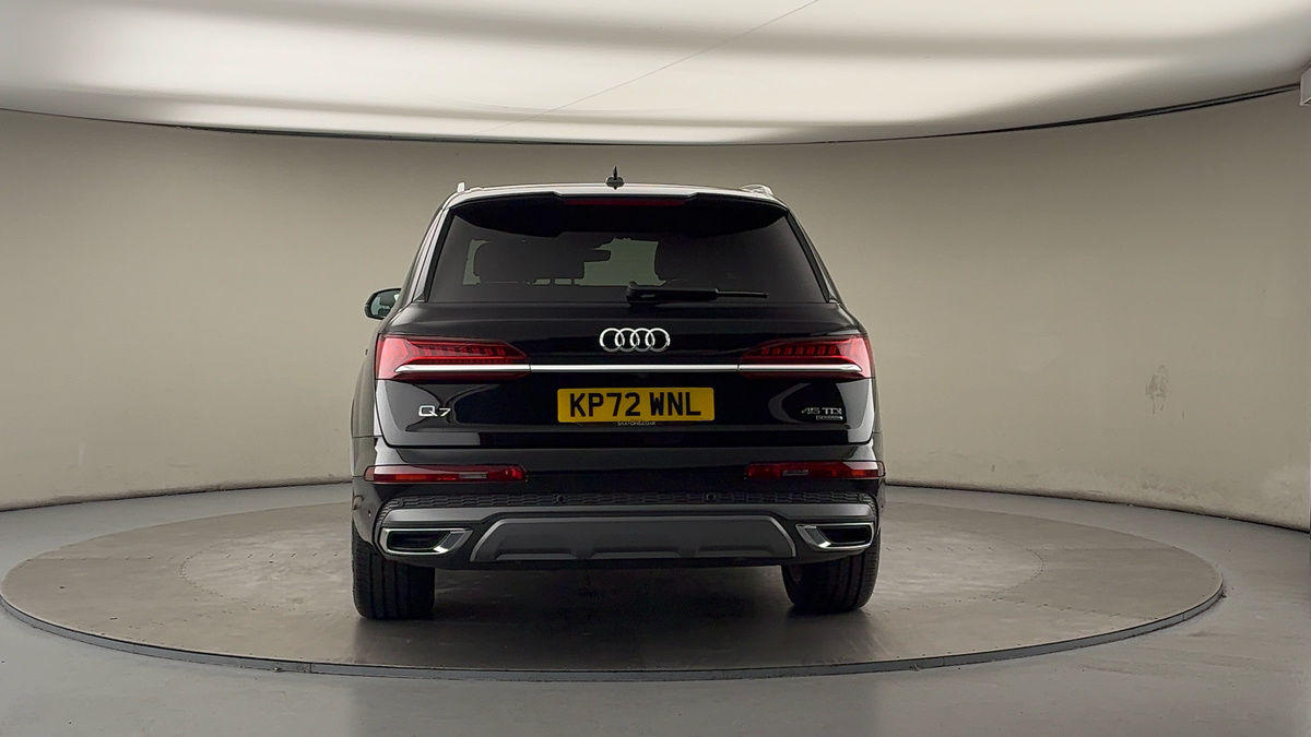 More views of Audi Q7