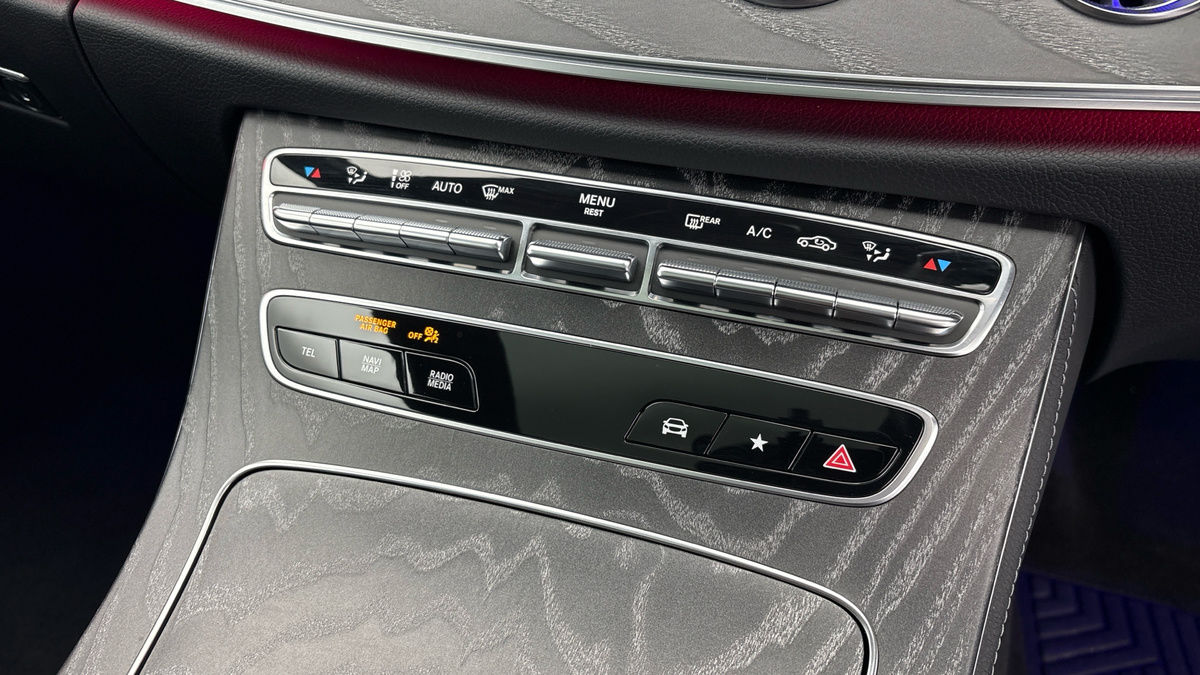 Mercedes-Benz E Class Image 9