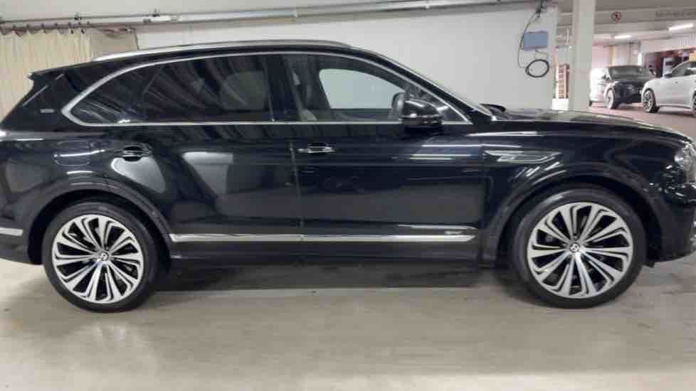 More views of Bentley Bentayga