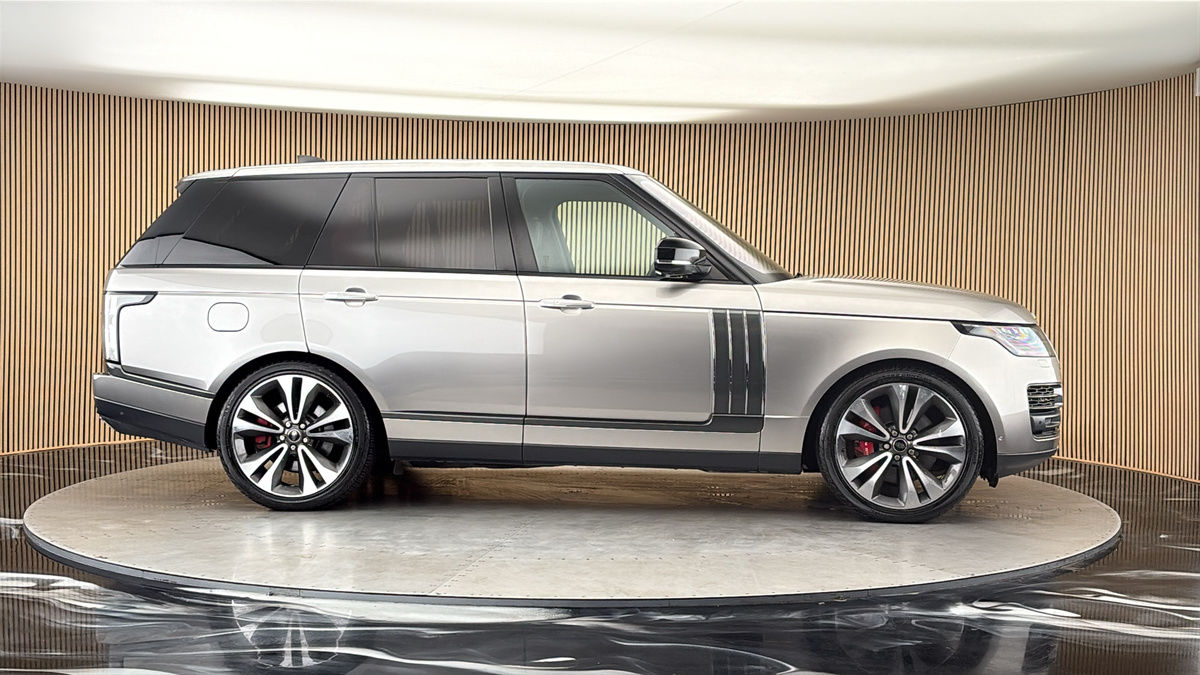 More views of Land Rover Range Rover