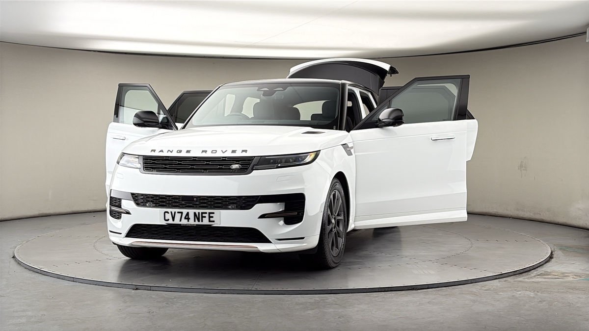 More views of Land Rover Range Rover Sport