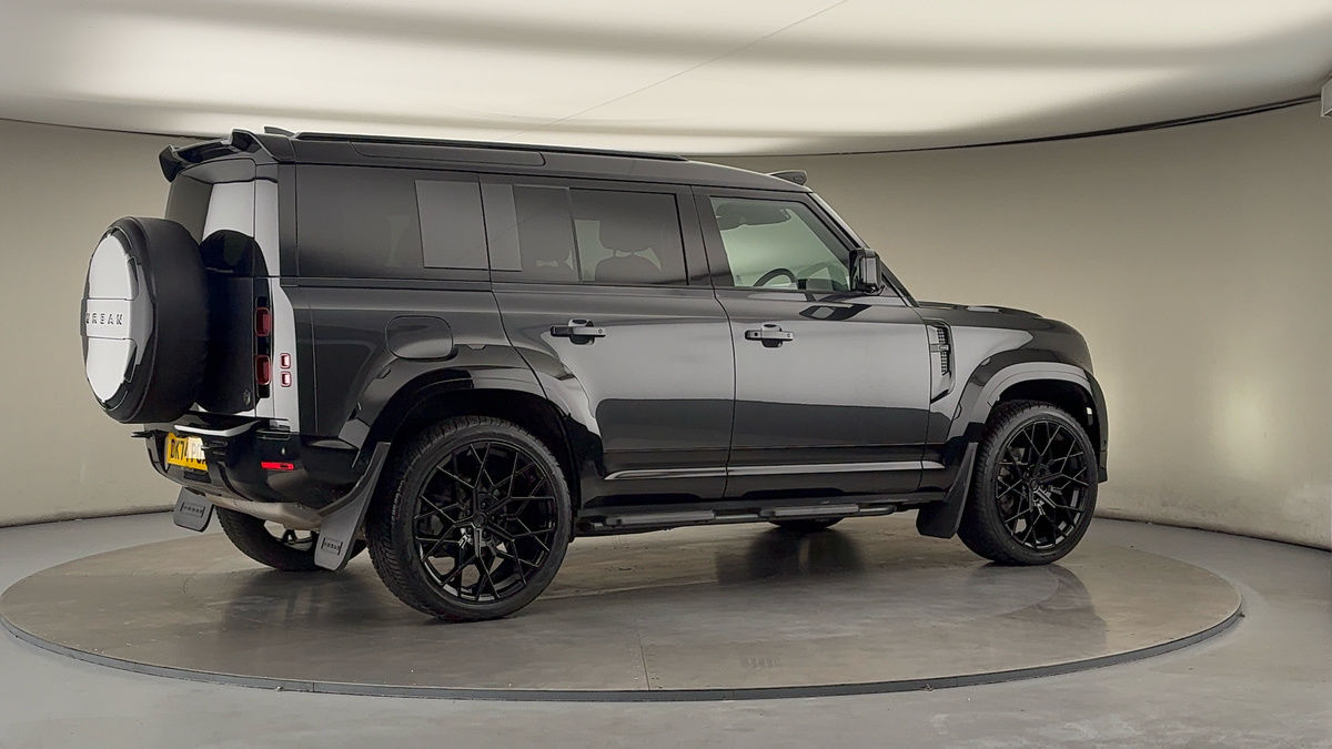 More views of Land Rover Defender 110
