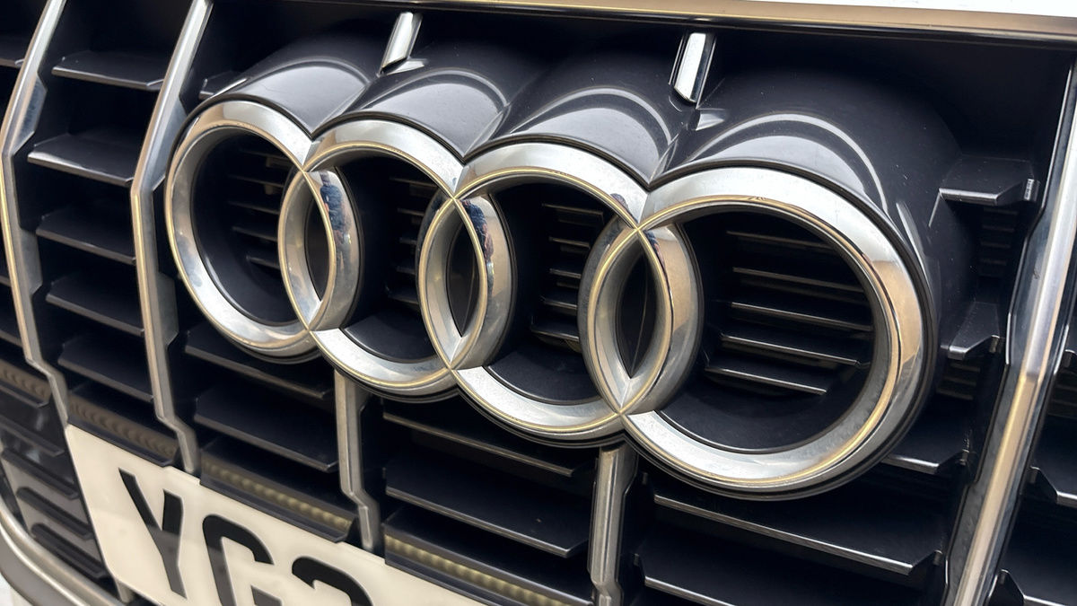 Audi Q3 Image 24